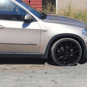 Meet your Posher, Devin